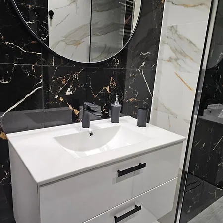 Apartament Lenart